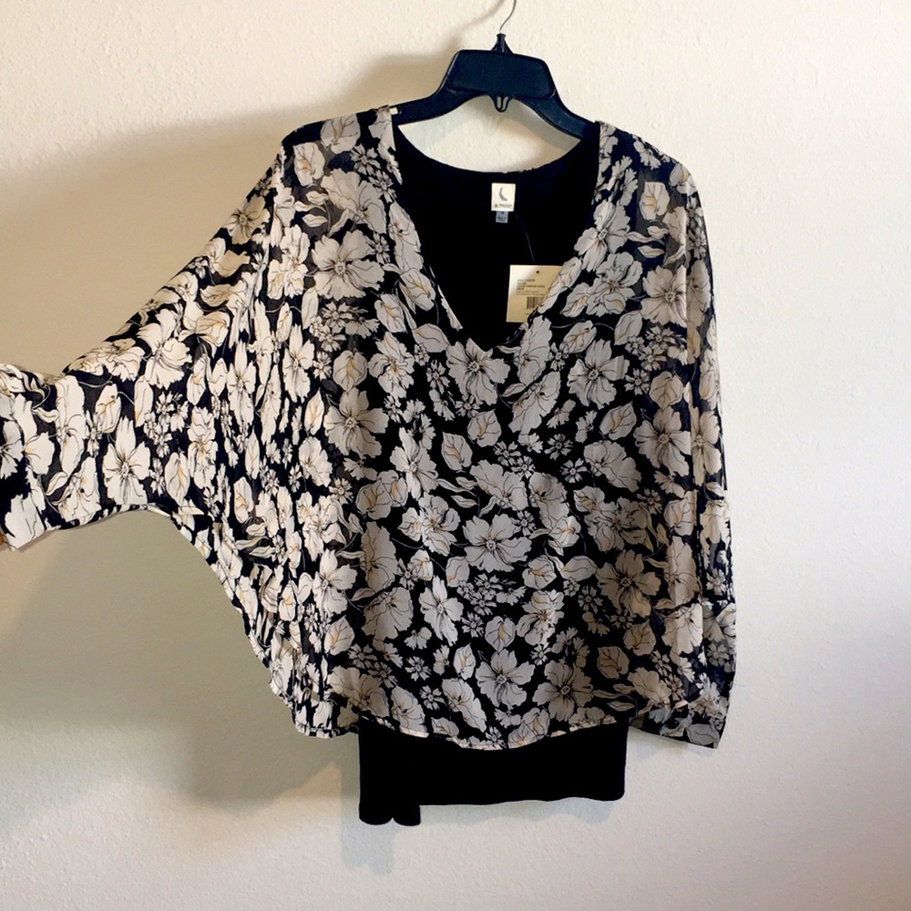 a.moon floral blouse